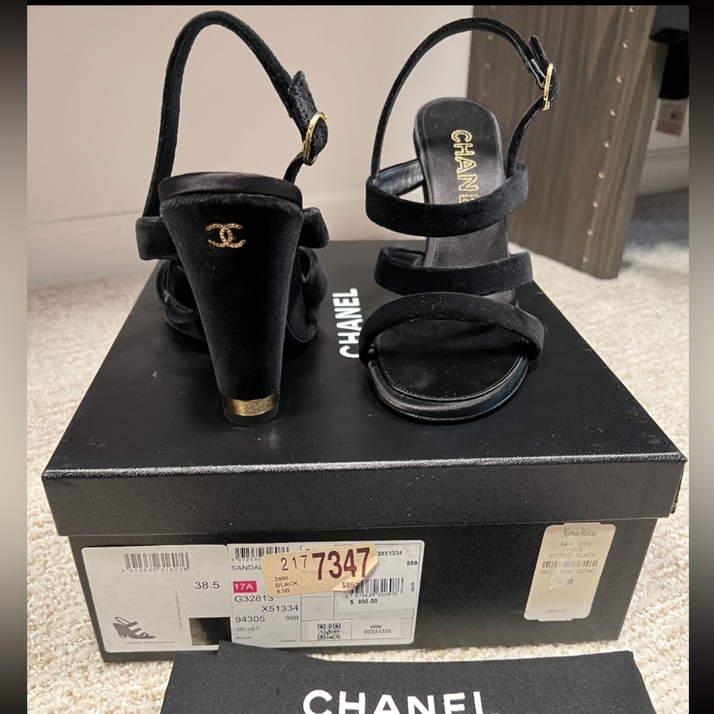 CHANEL Black velvet heels 8.5